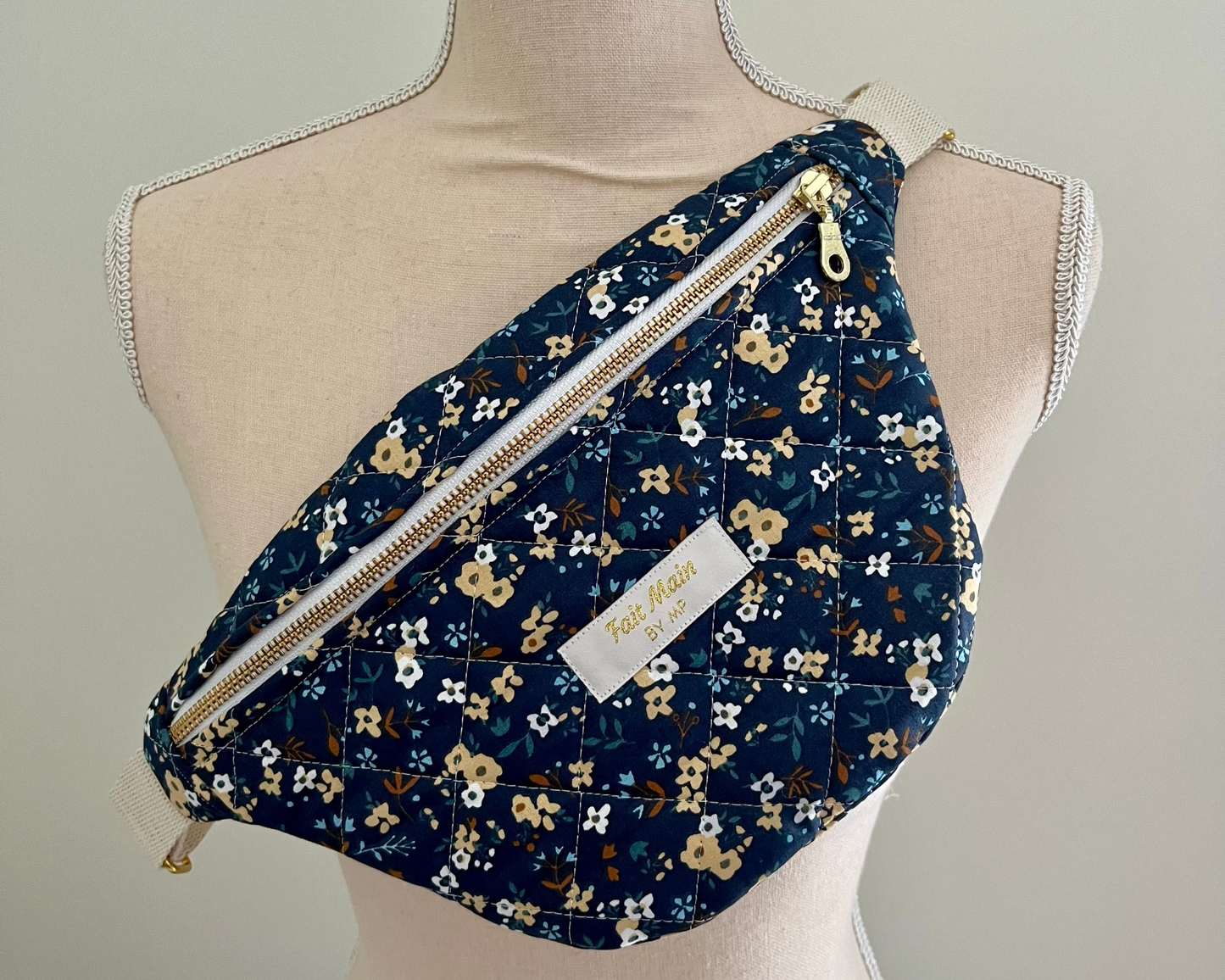 Sac banane matelassée taille M