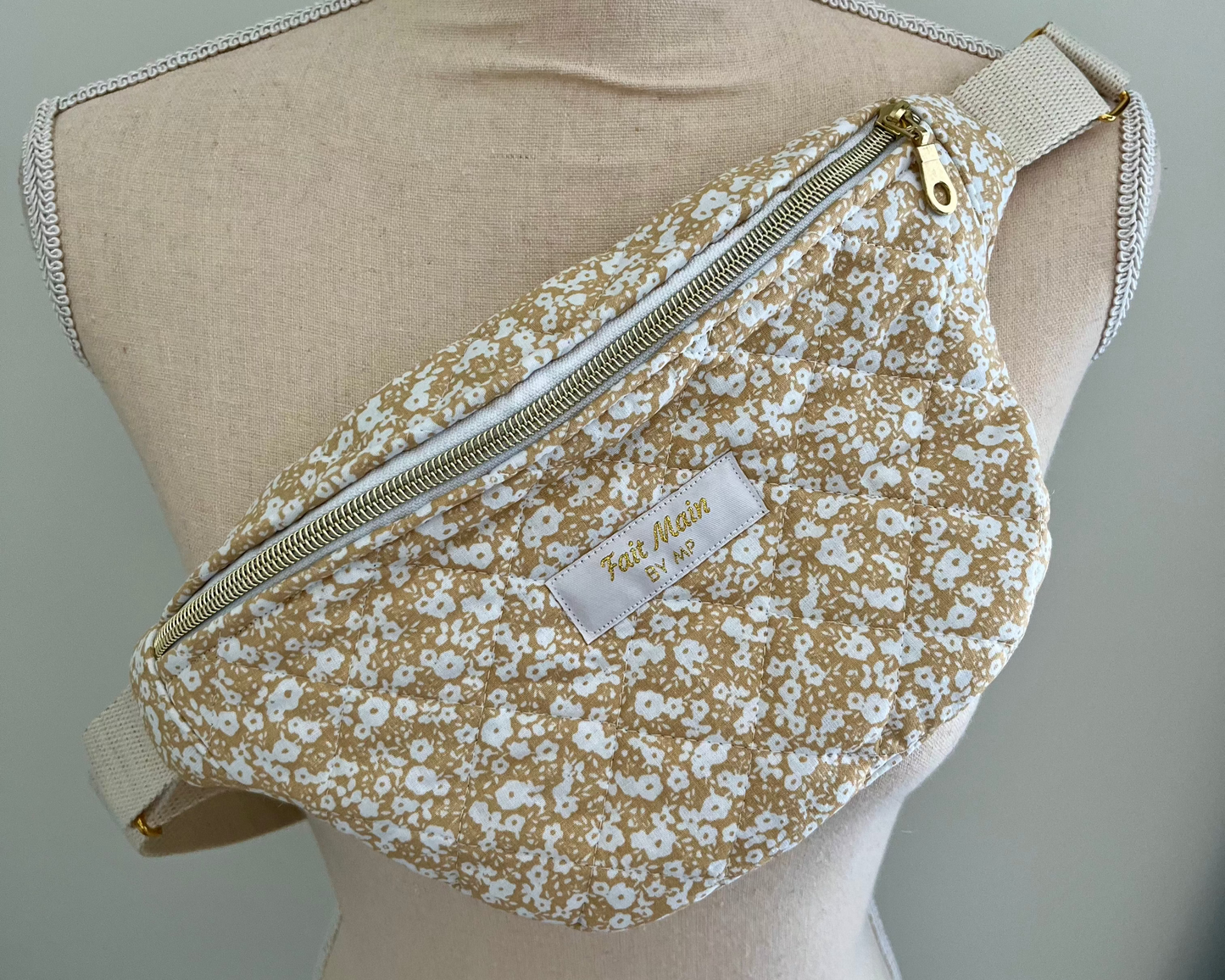 Sac banane matelassée taille M