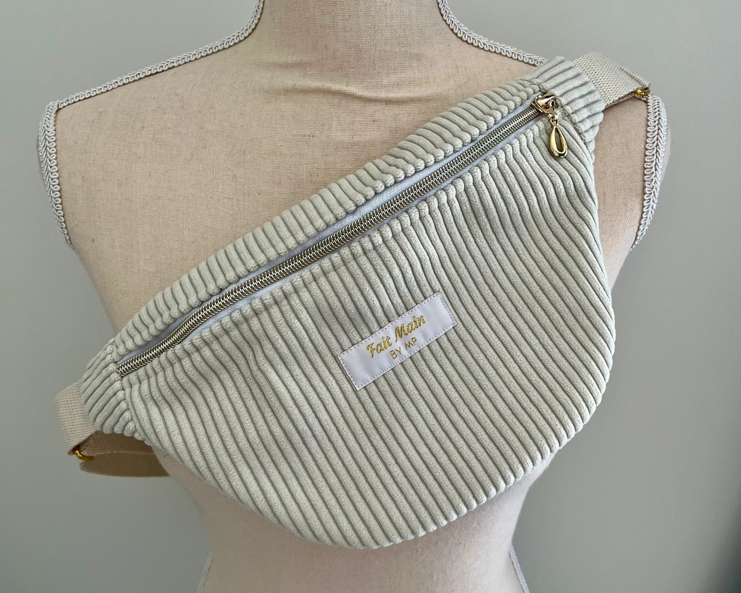 Sac banane velour côtelé taille M