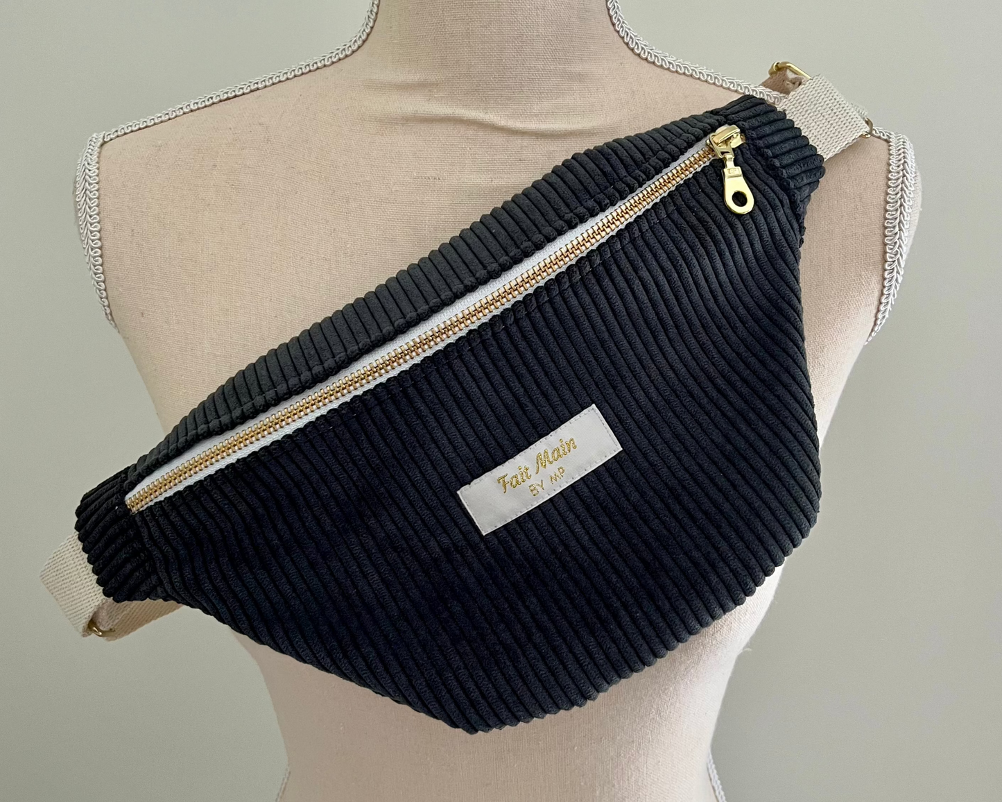 Sac banane velour côtelé taille M